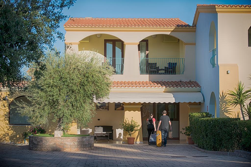 Hotel Ristorante Il Vascello Costa Rei Eksteriør billede