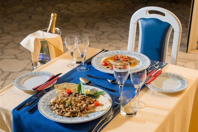 Hotel Ristorante Il Vascello Costa Rei Eksteriør billede