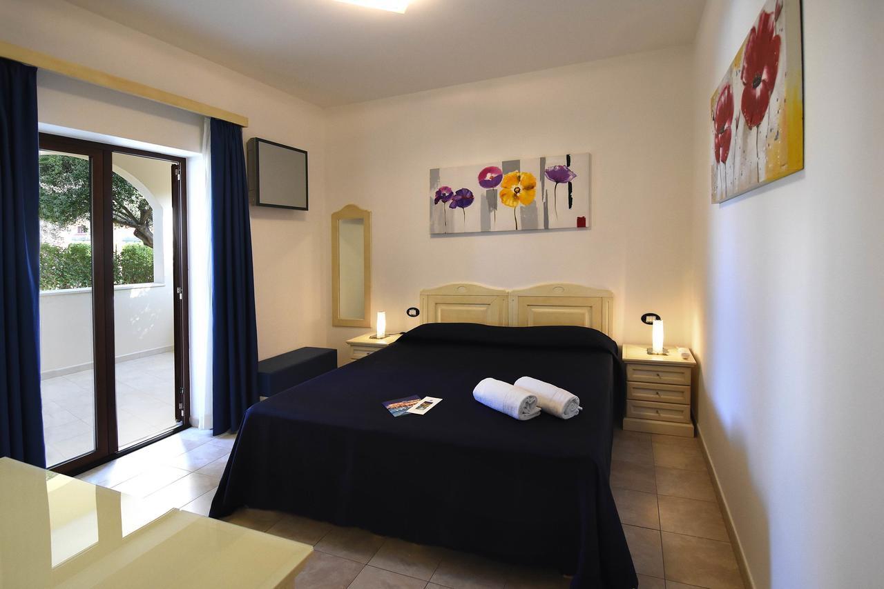 Hotel Ristorante Il Vascello Costa Rei Eksteriør billede
