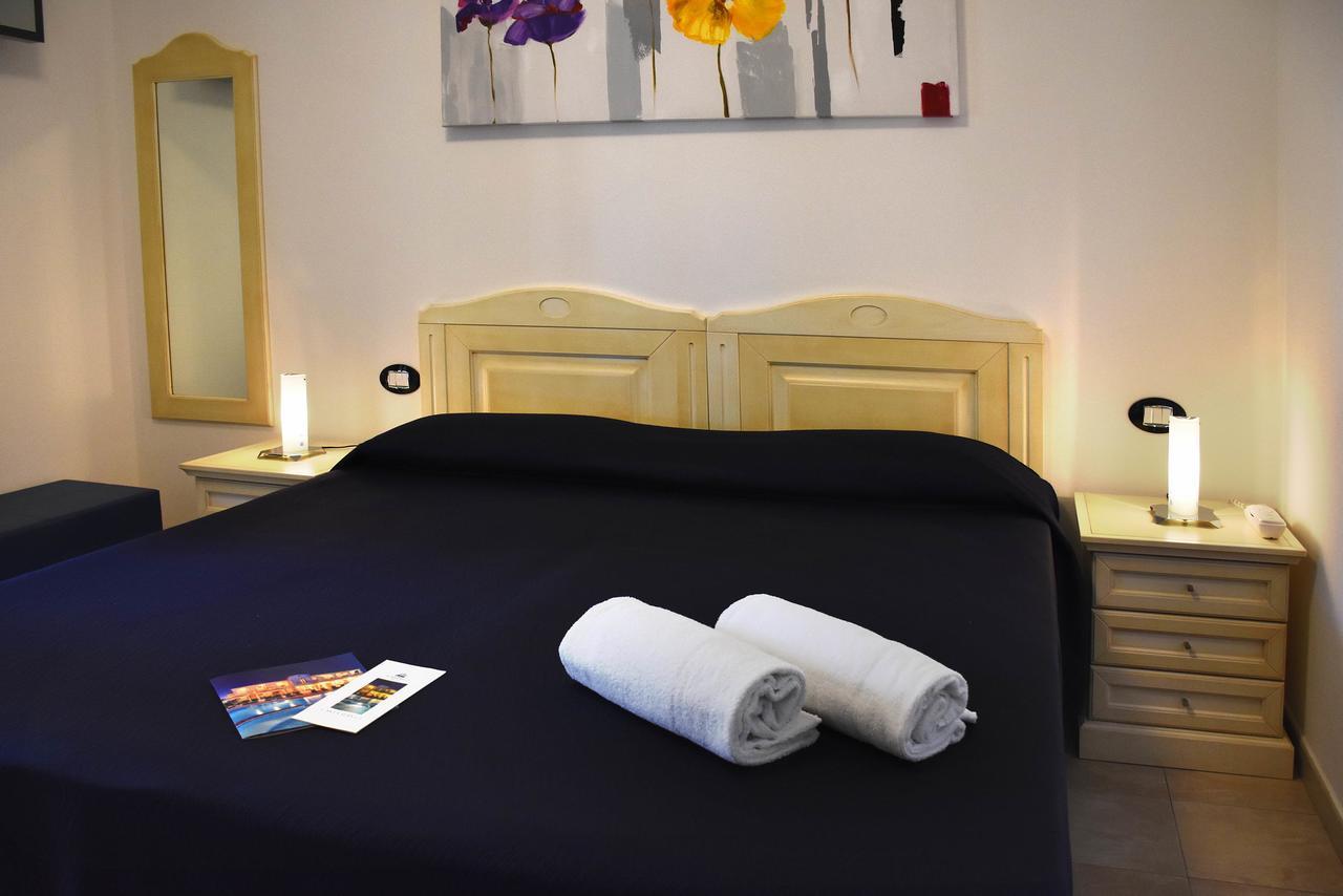 Hotel Ristorante Il Vascello Costa Rei Eksteriør billede